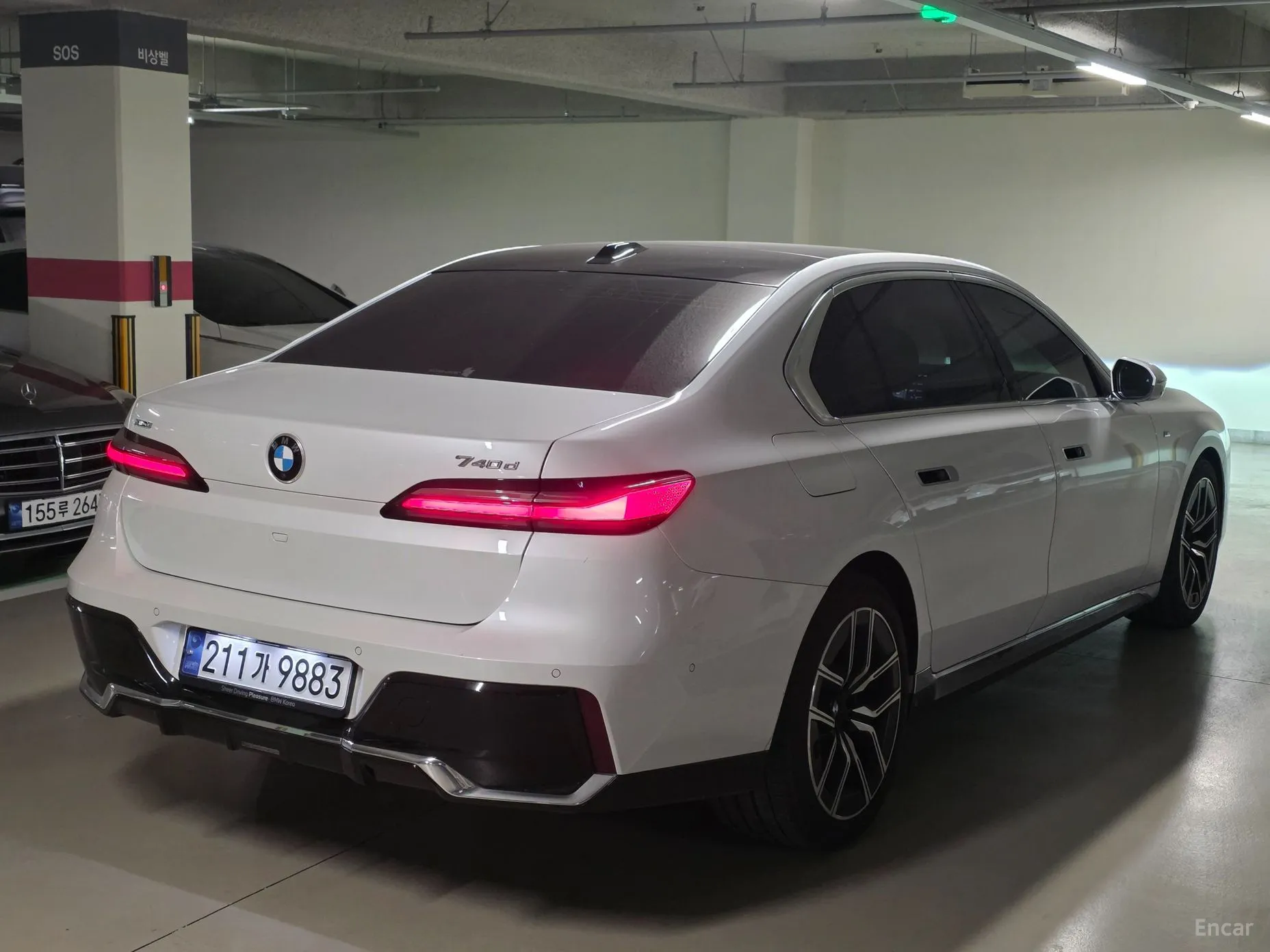 BMW 7 Series (G70) превью 6