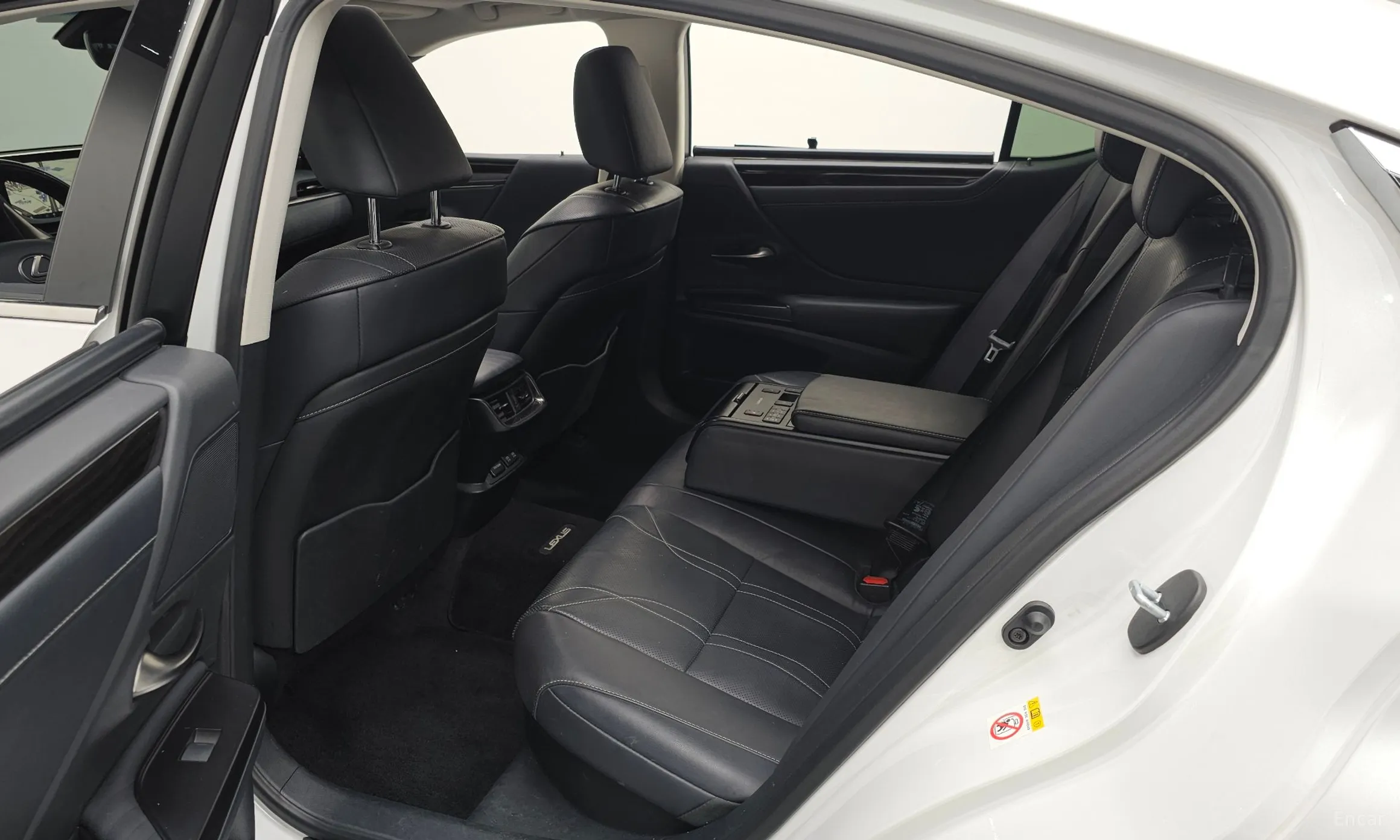 Lexus ES300h 7th Generation превью 12