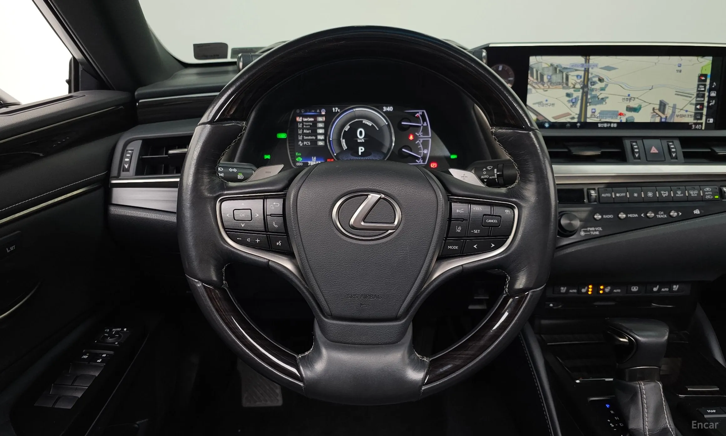 Lexus ES300h 7th Generation превью 13