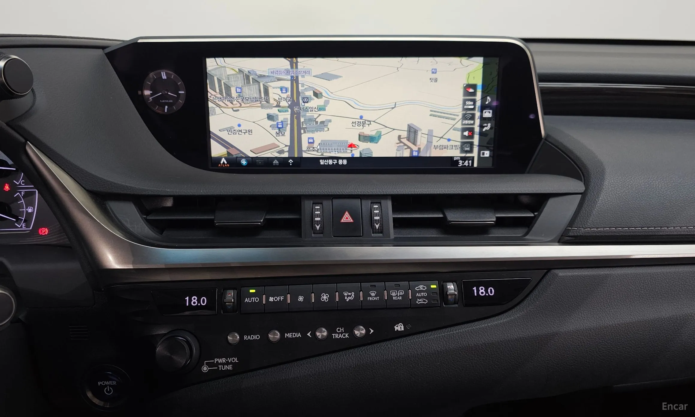 Lexus ES300h 7th Generation превью 14