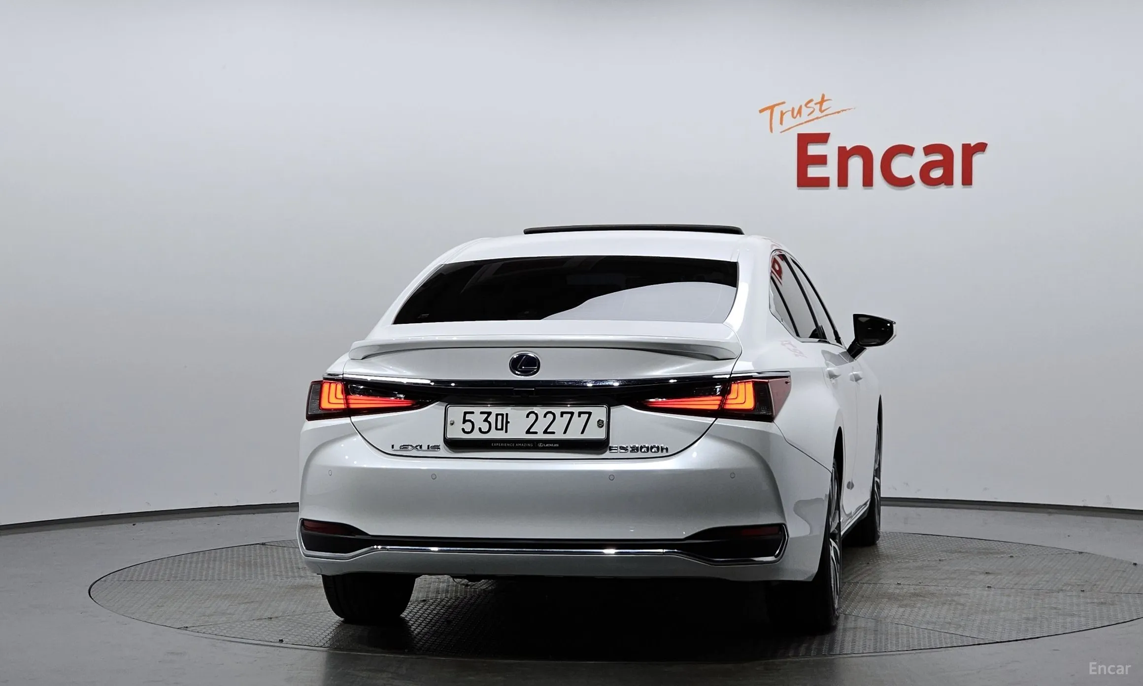 Lexus ES300h 7th Generation превью 4