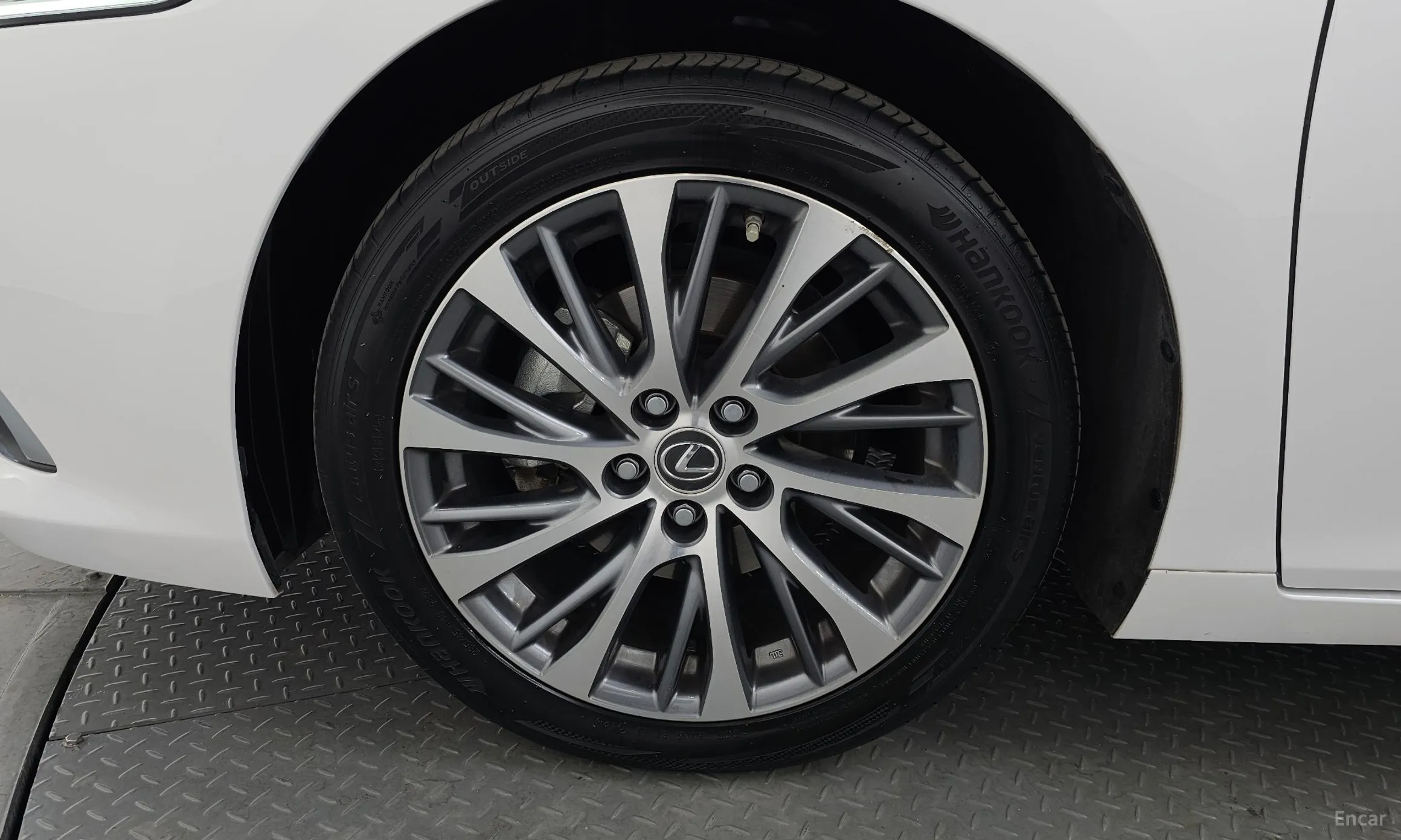 Lexus ES300h 7th Generation превью 5