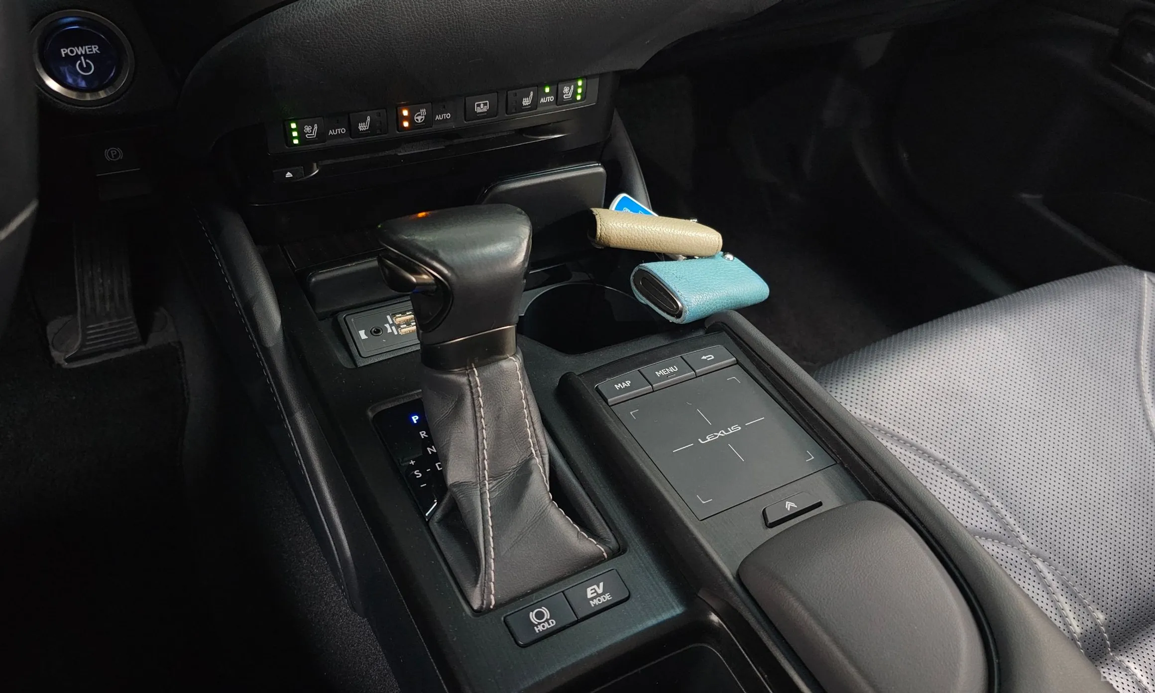 Lexus ES300h 7th Generation превью 9