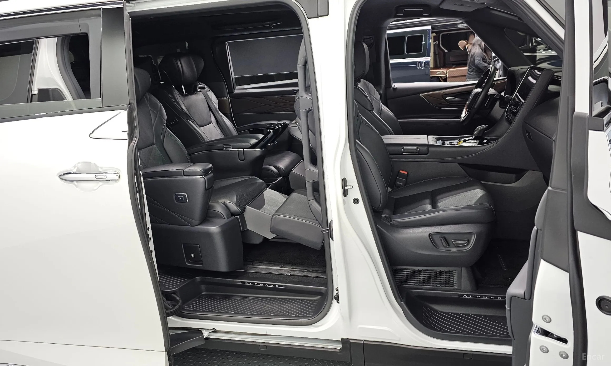 Toyota Alphard 4th Generation превью 15