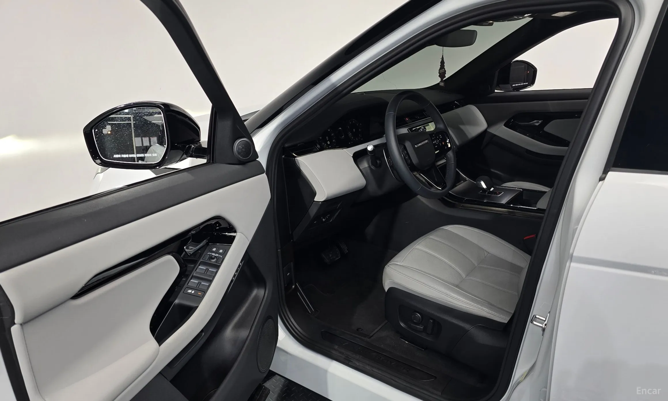 Land Rover Range Rover Evoque 2nd Generation превью 10