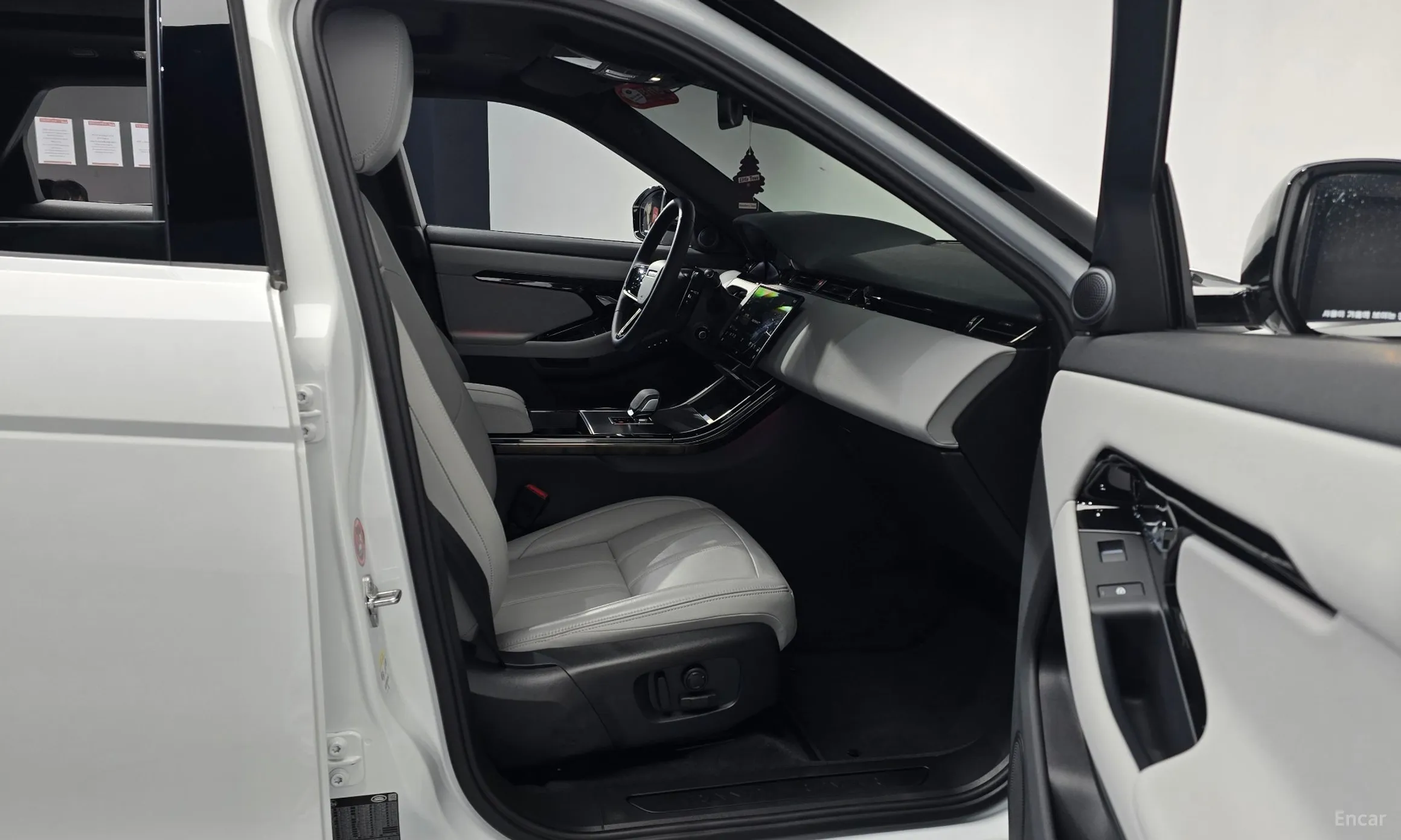 Land Rover Range Rover Evoque 2nd Generation превью 11