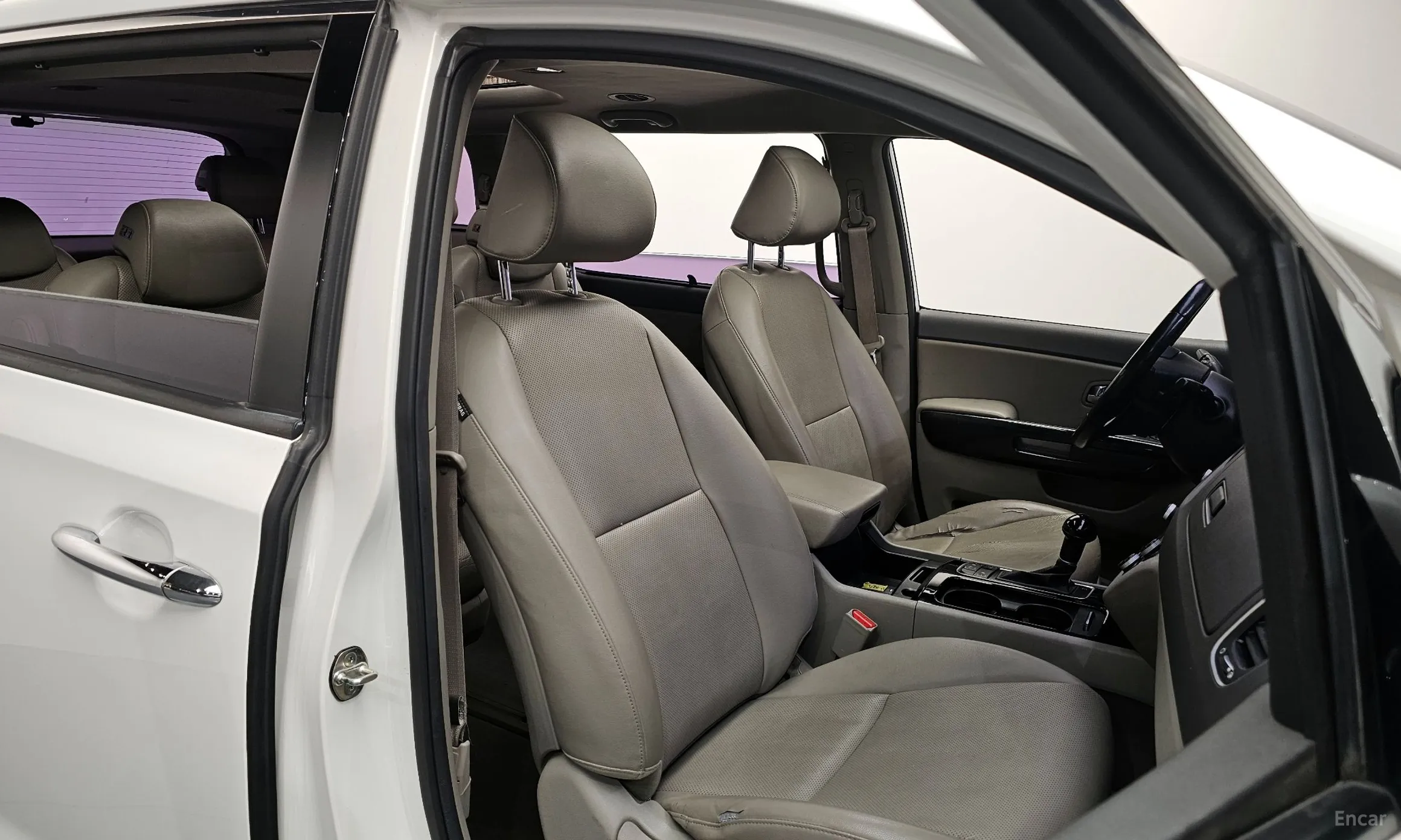 Kia Carnival превью 12