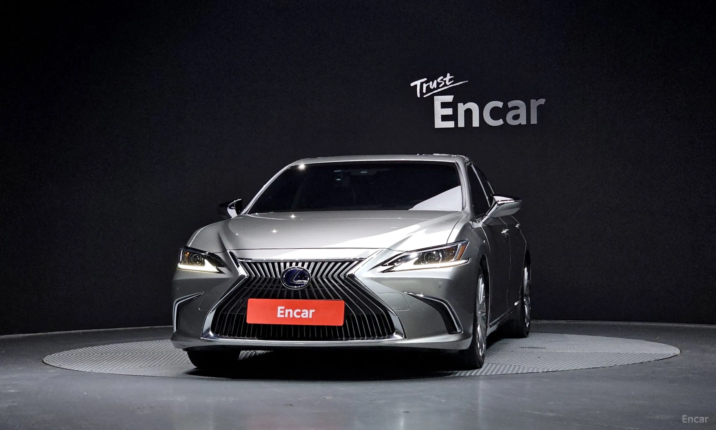 Lexus ES300h 7th Generation превью 3