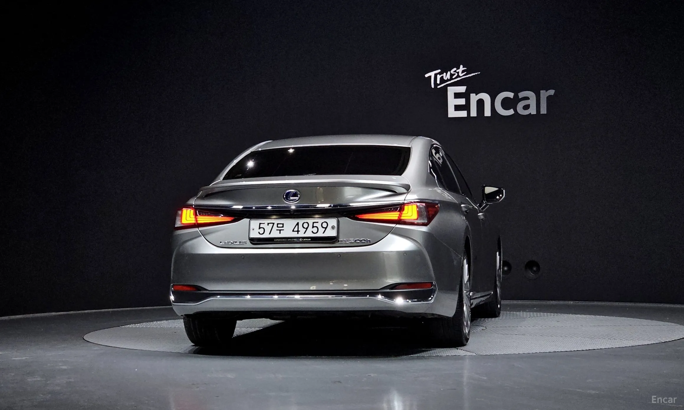Lexus ES300h 7th Generation превью 4