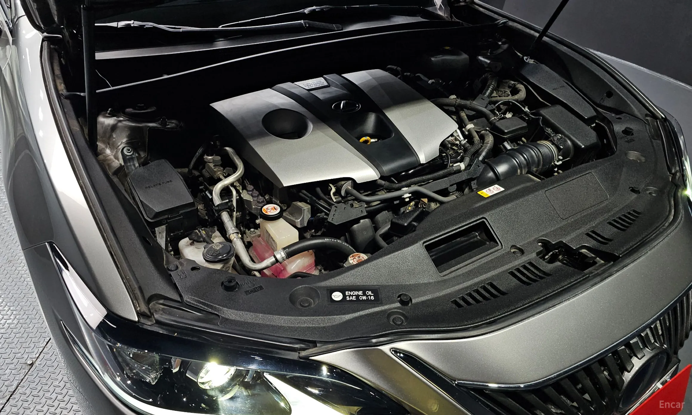 Lexus ES300h 7th Generation превью 6