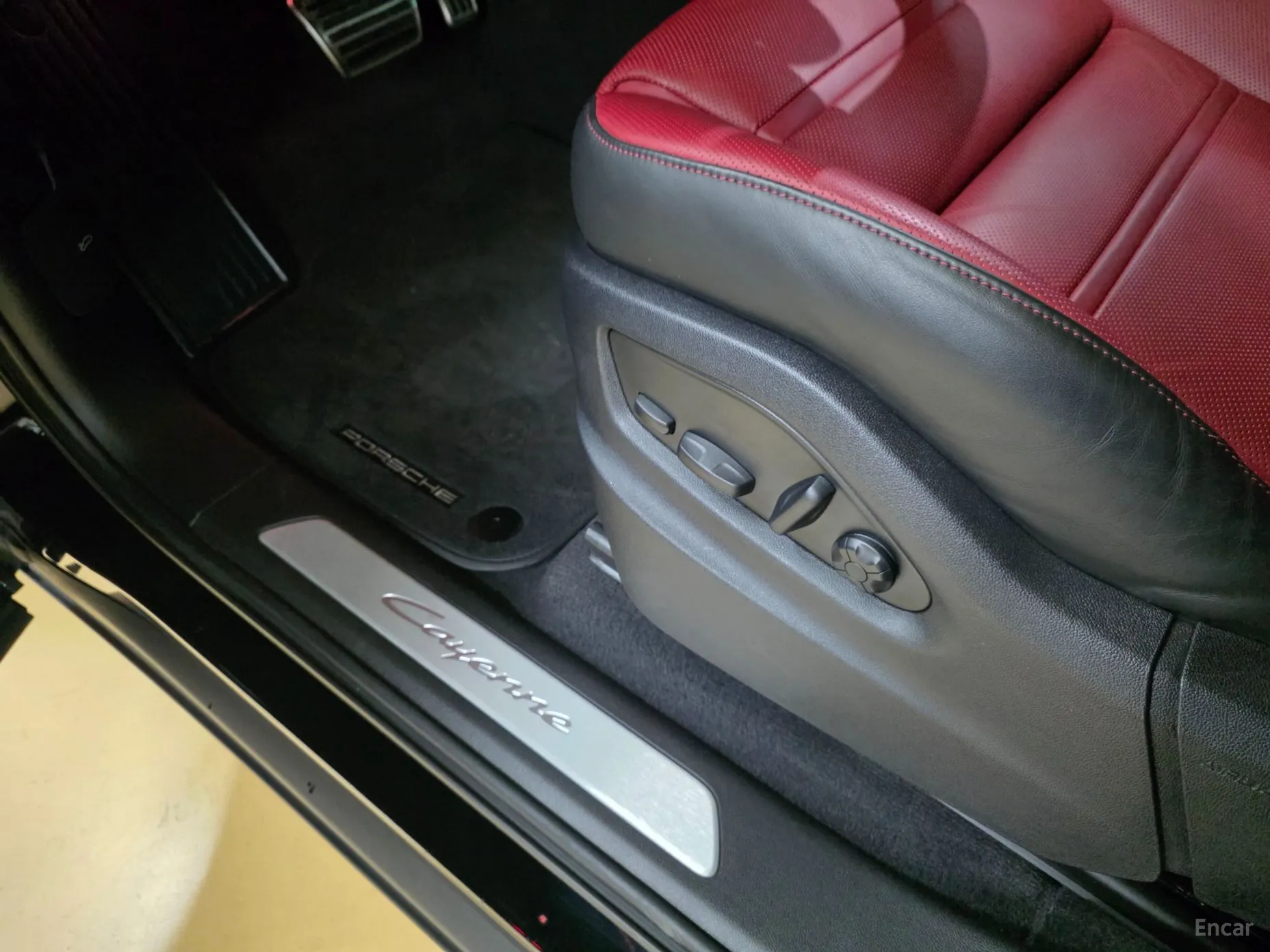 Porsche Cayenne (PO536) превью 11