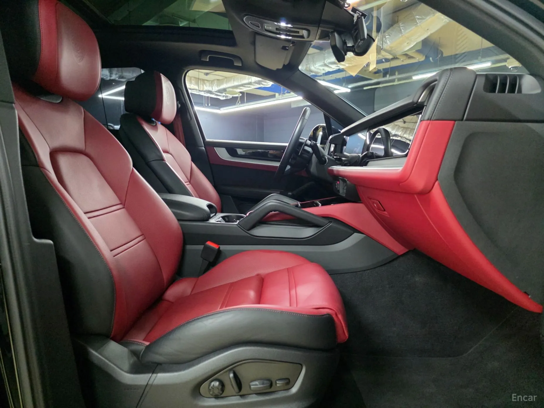 Porsche Cayenne (PO536) превью 20