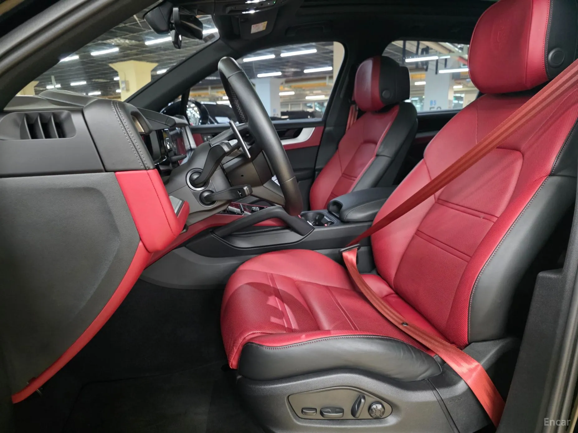 Porsche Cayenne (PO536) превью 9