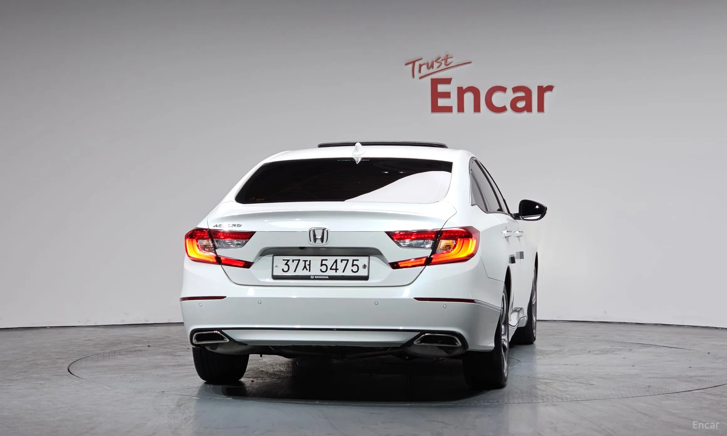 Honda Accord 10th Generation превью 4
