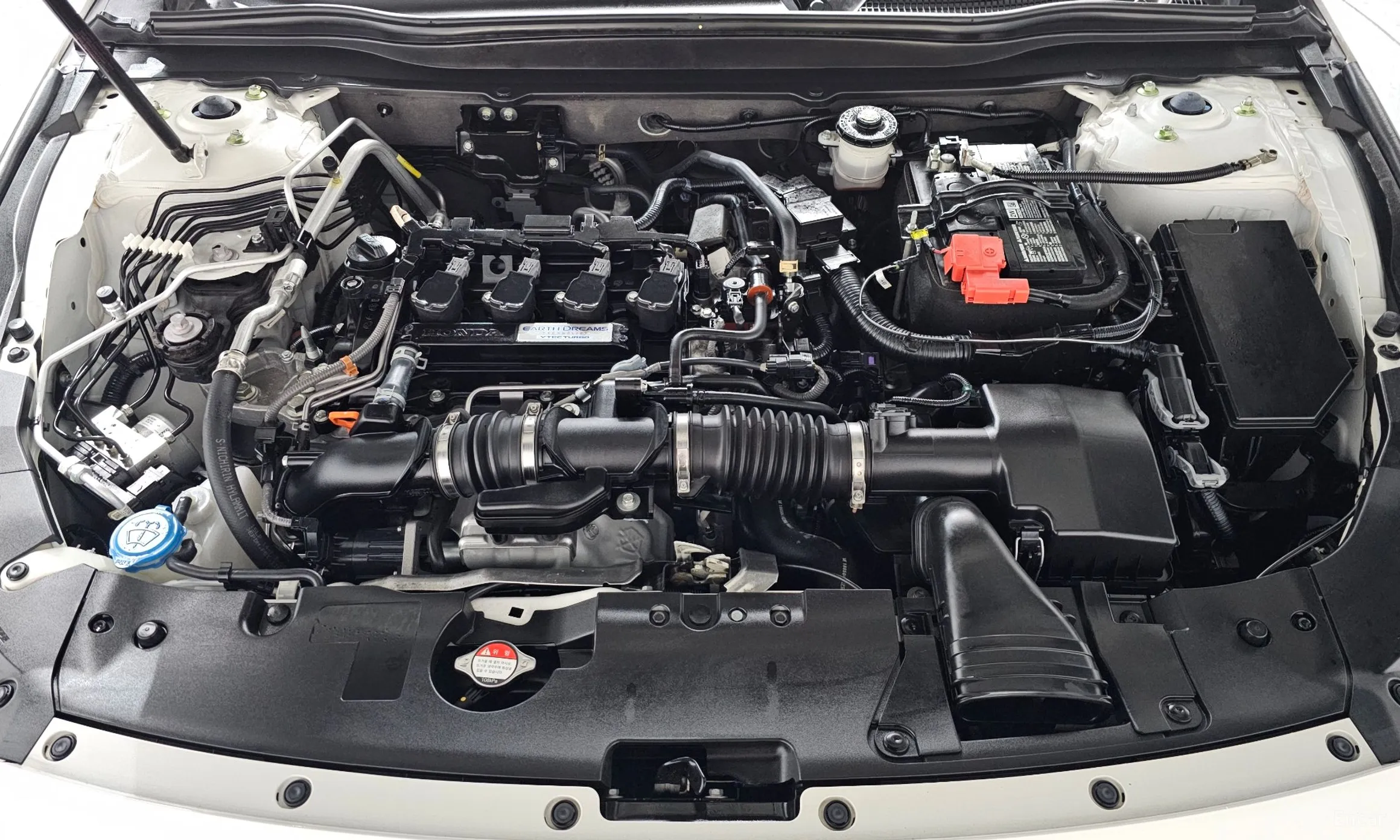 Honda Accord 10th Generation превью 6