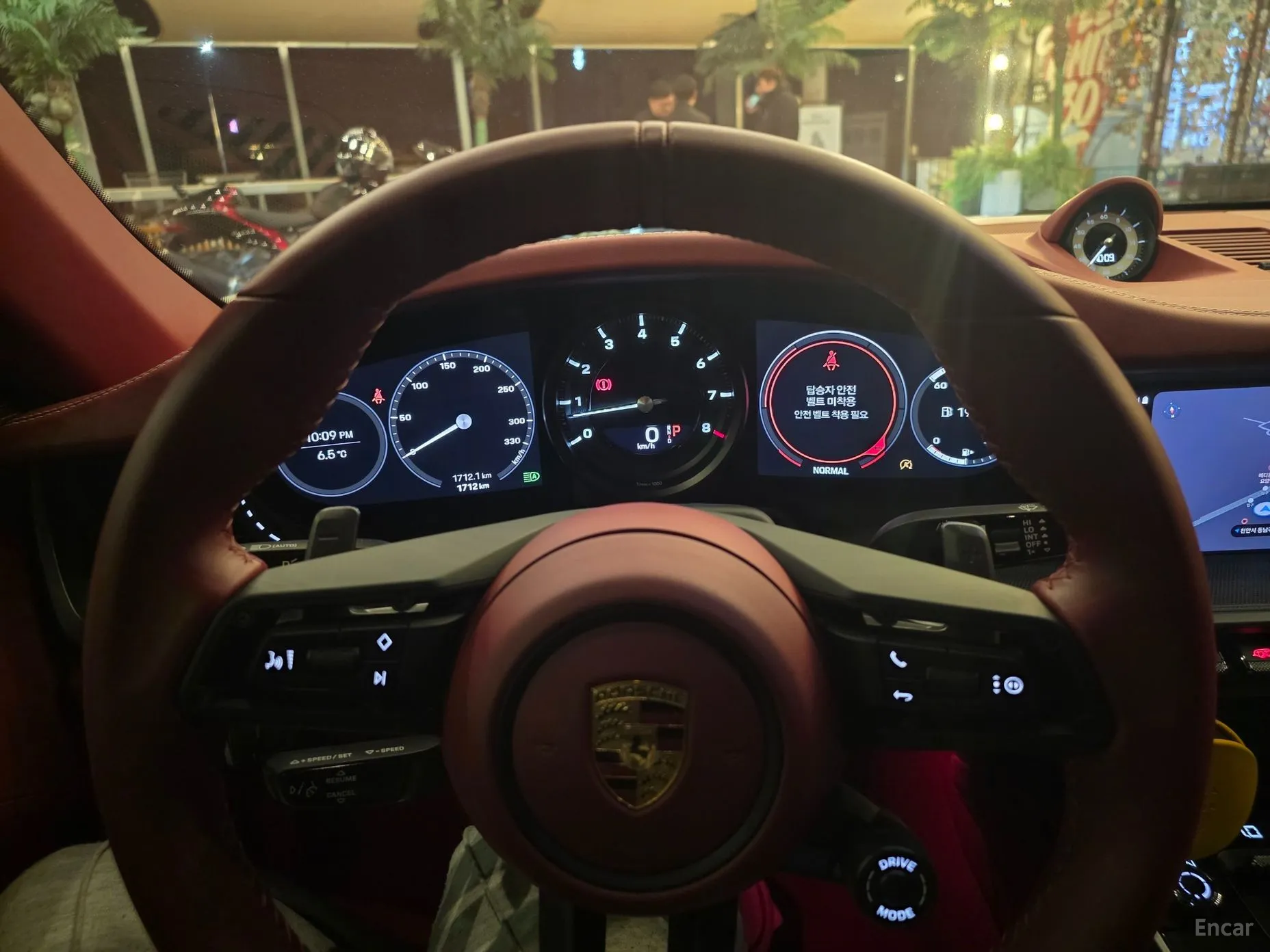 Porsche 911 (992) превью 7