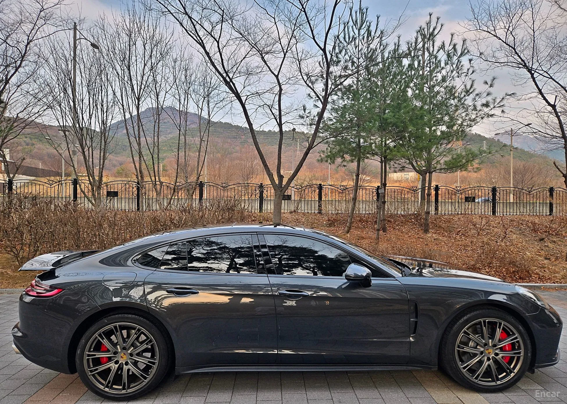 Porsche Panamera (971) превью 6