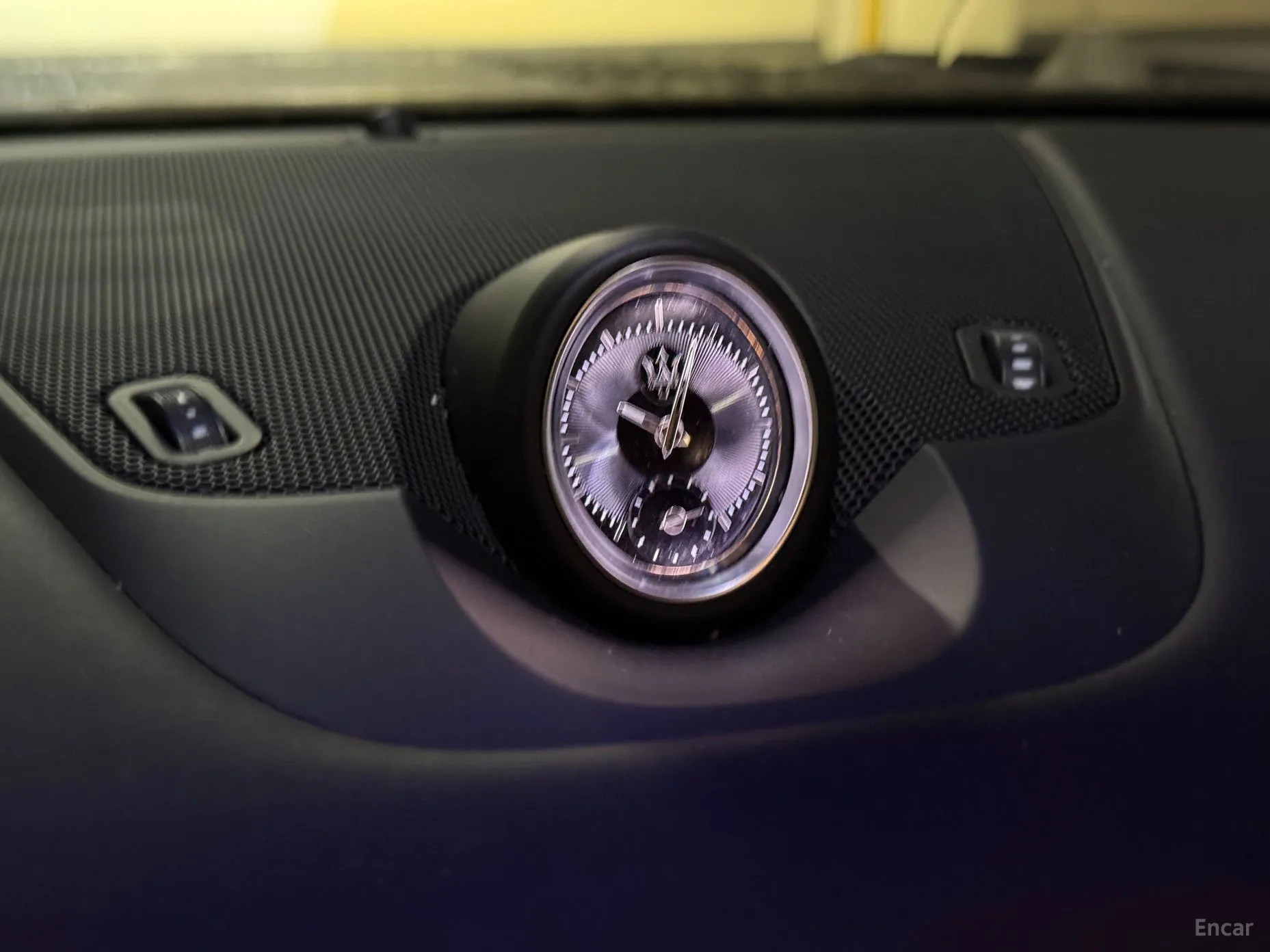 Maserati Levante превью 16