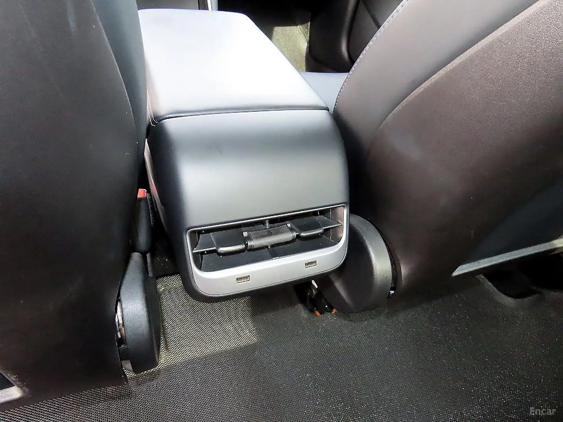 Tesla Model 3 превью 17