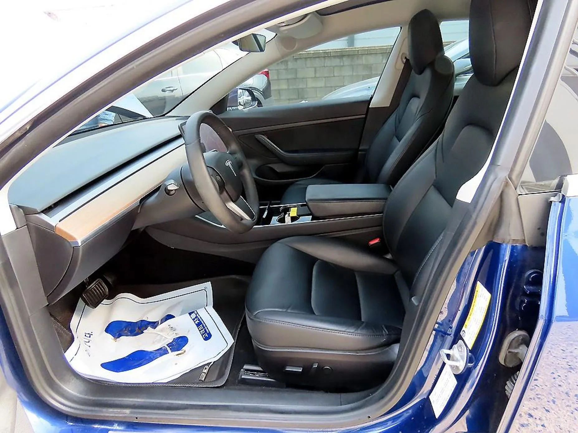 Tesla Model 3 превью 5