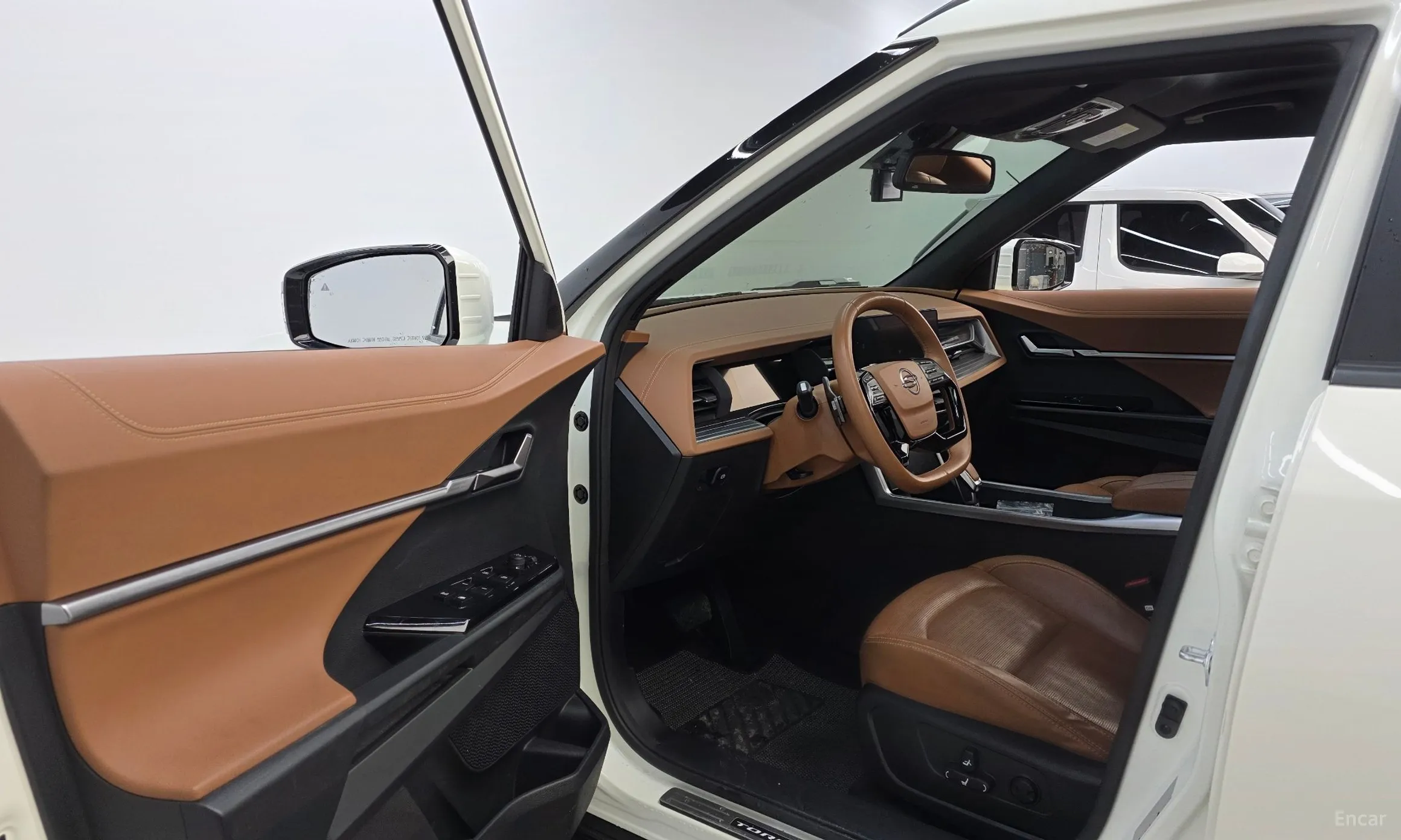 KG Mobility (SsangYong) Torres превью 10