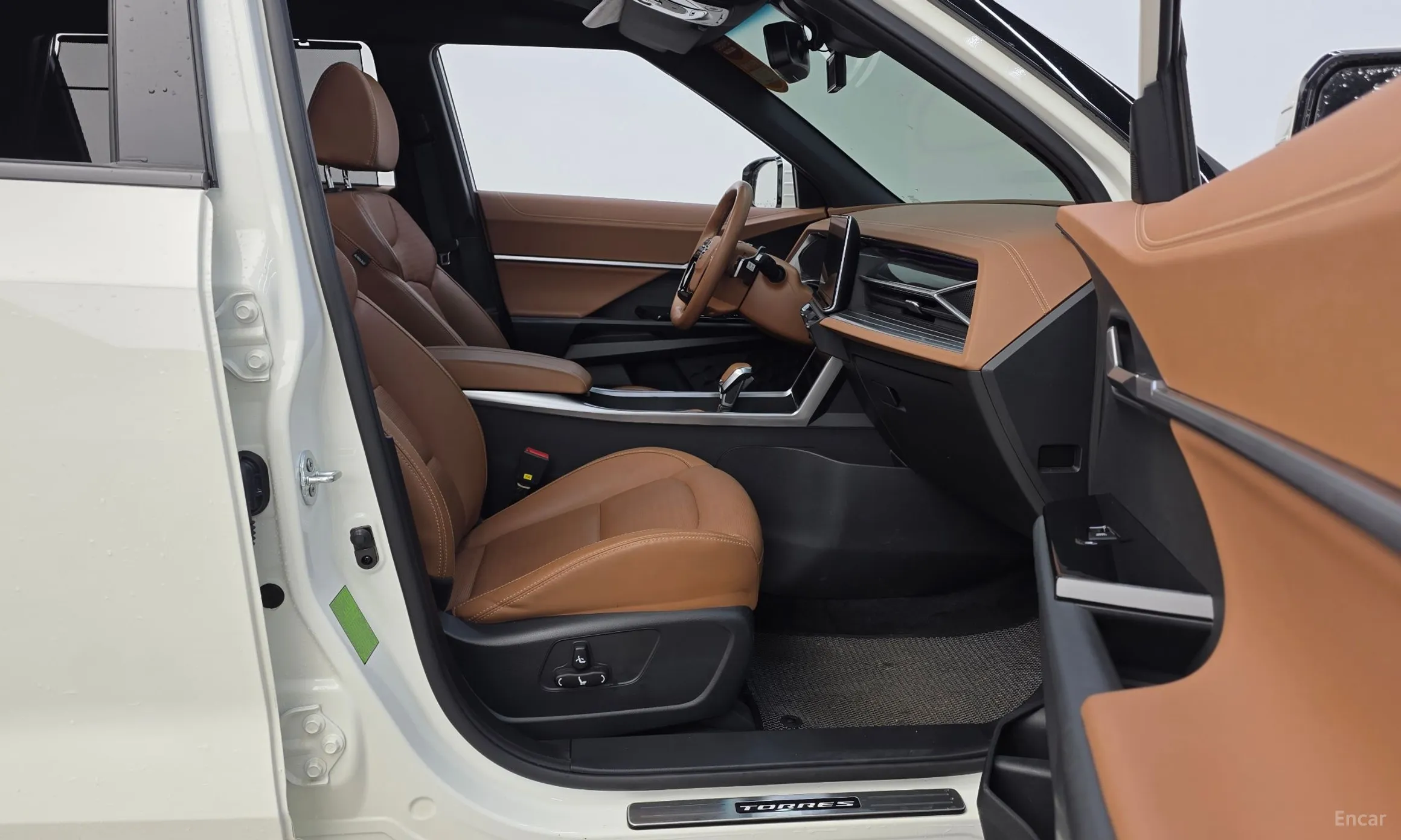 KG Mobility (SsangYong) Torres превью 11