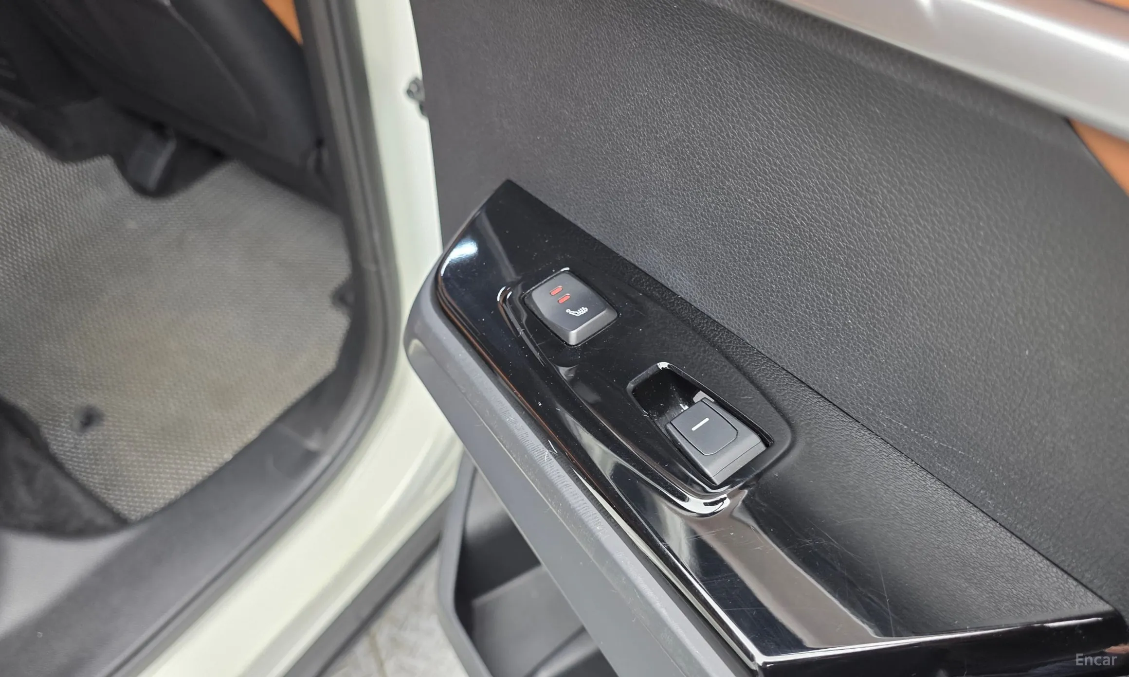 KG Mobility (SsangYong) Torres превью 18