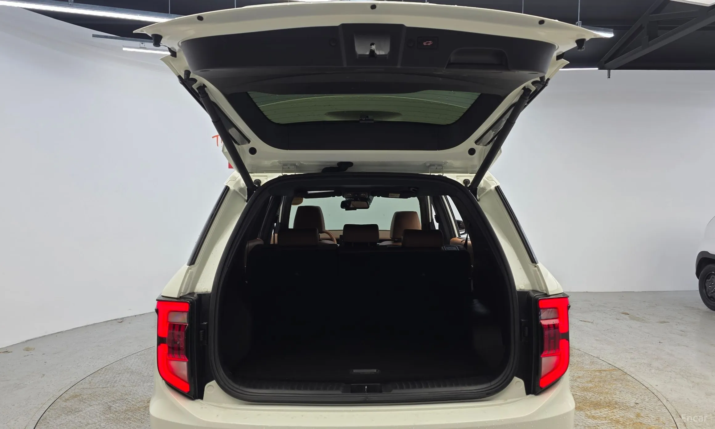 KG Mobility (SsangYong) Torres превью 20