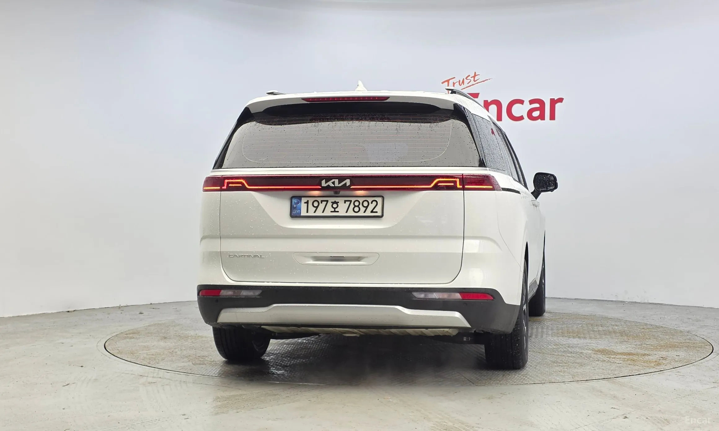 Kia Carnival Gen 4 превью 4