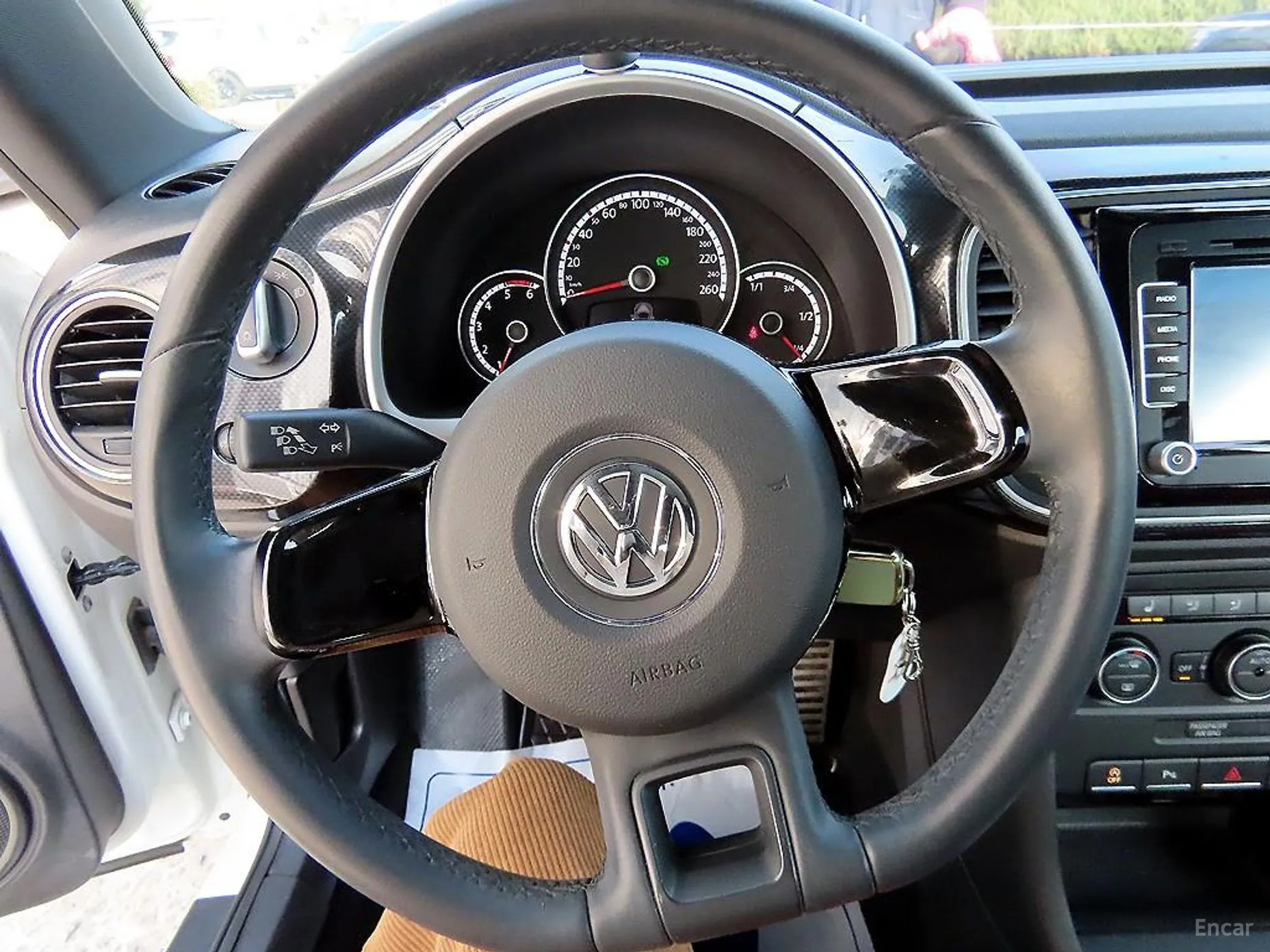 Volkswagen The Beetle превью 8
