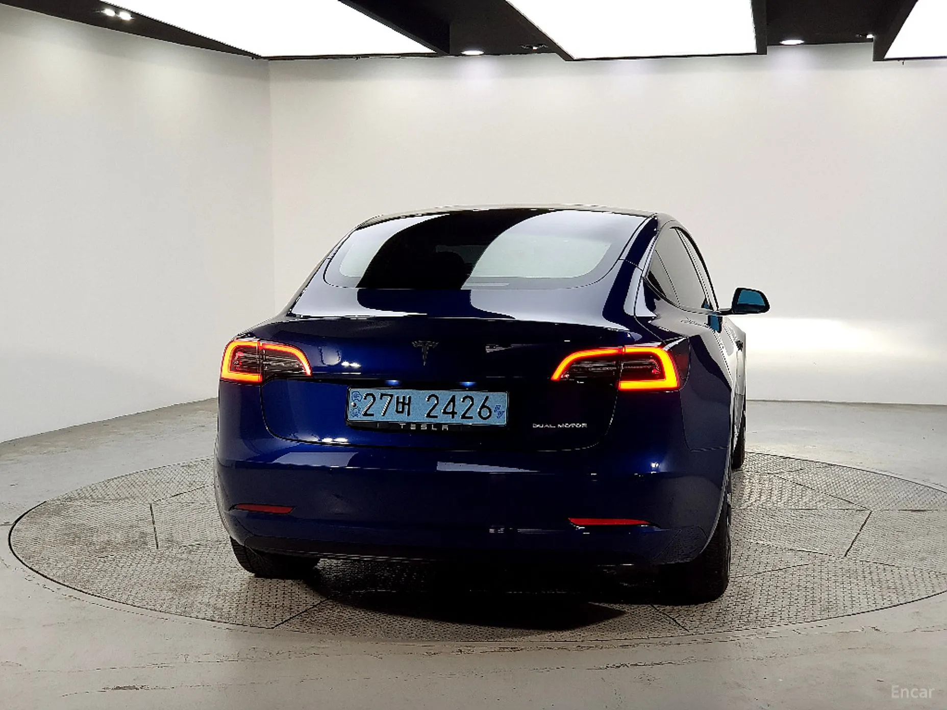 Tesla Model 3 превью 3