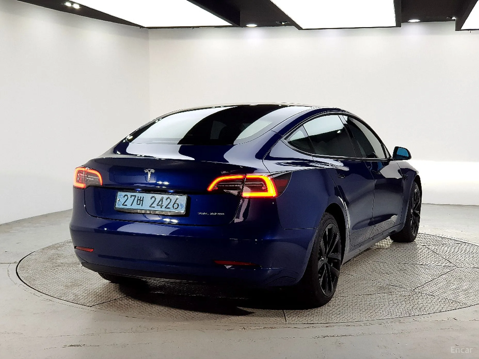Tesla Model 3 превью 4