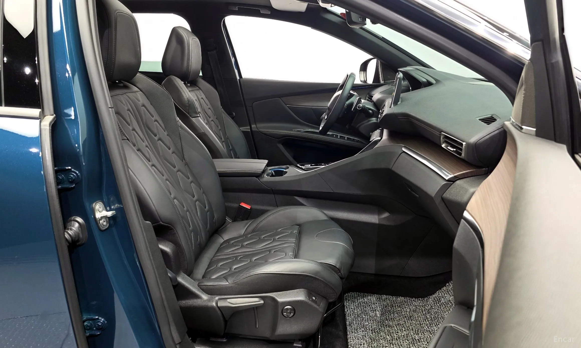 Peugeot 5008 2nd generation превью 11