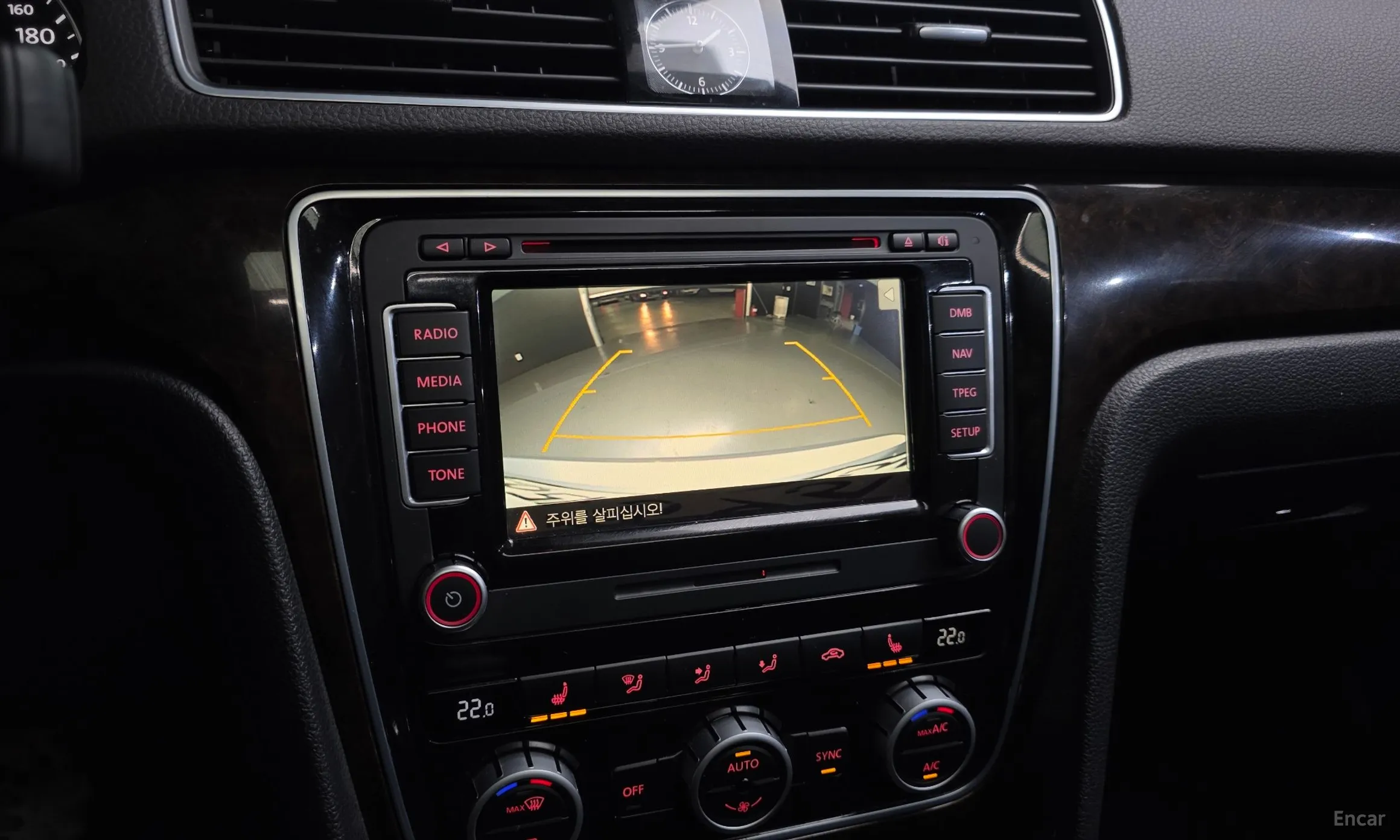 Volkswagen The New Passat превью 15