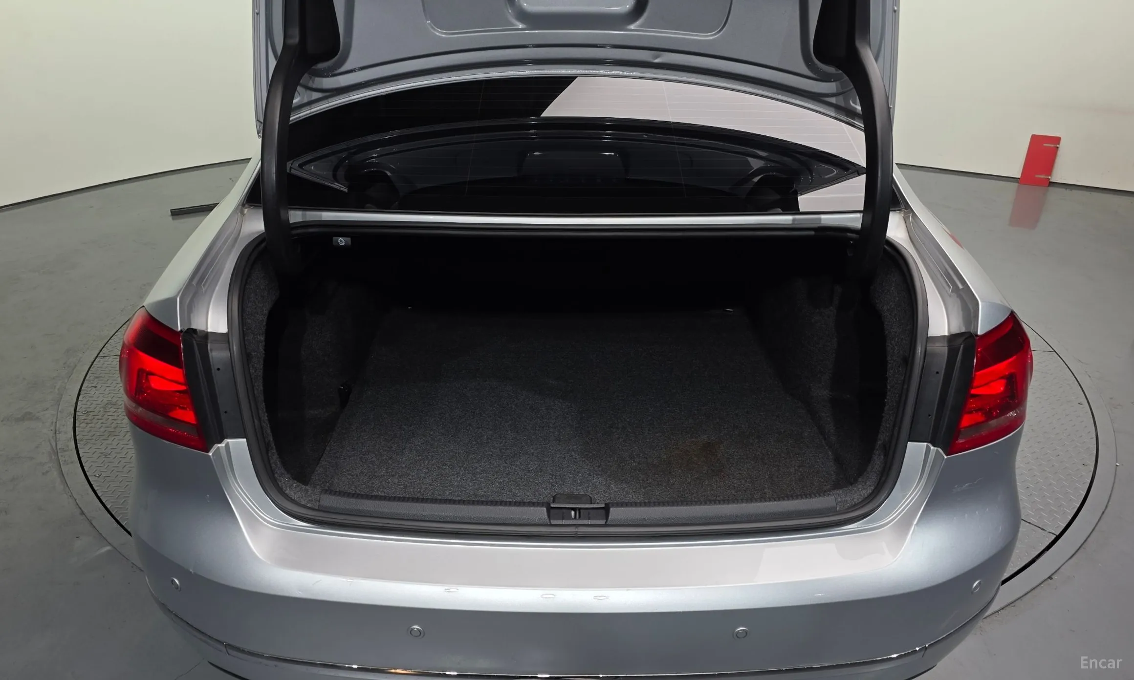 Volkswagen The New Passat превью 20