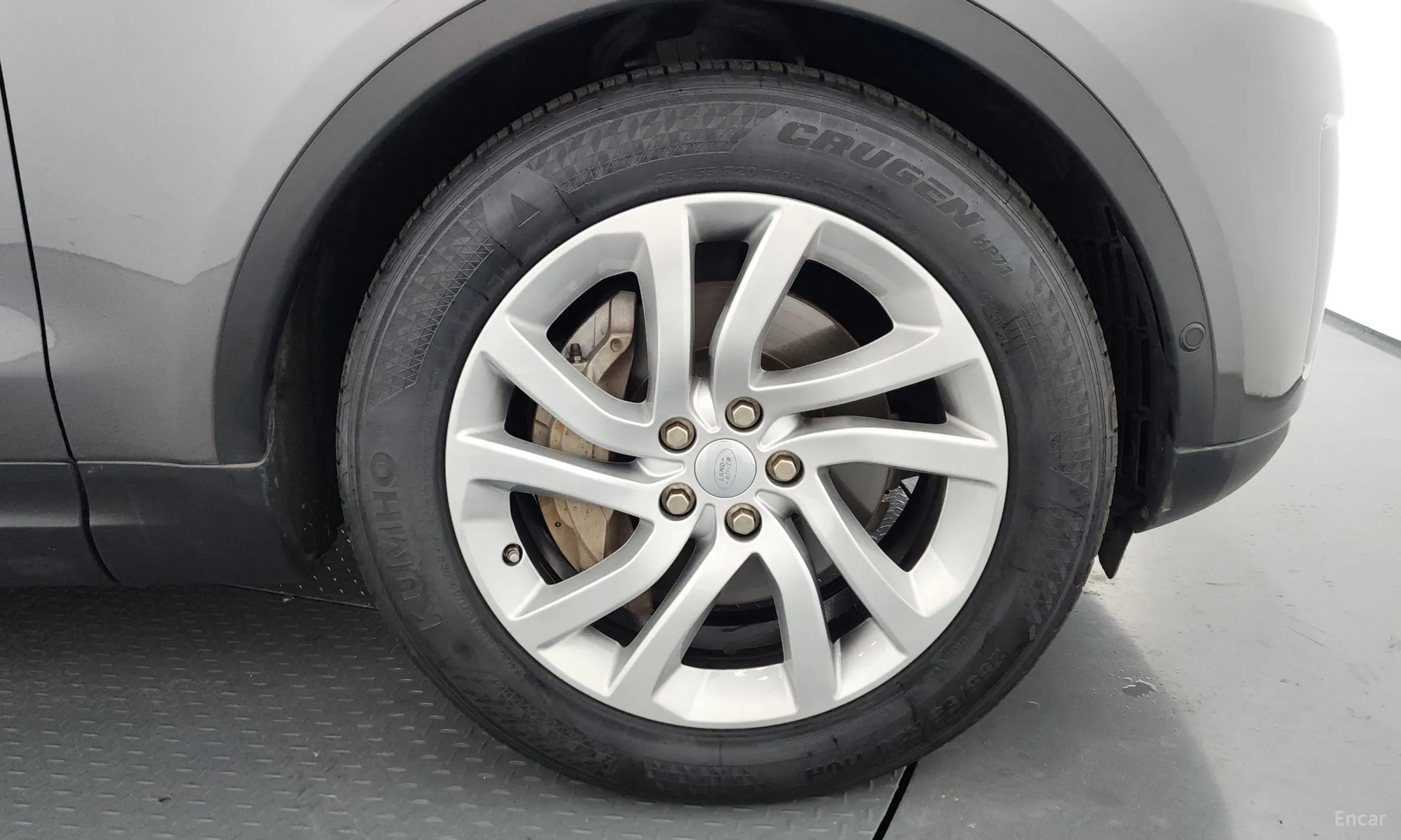 Land Rover Discovery 5 превью 5