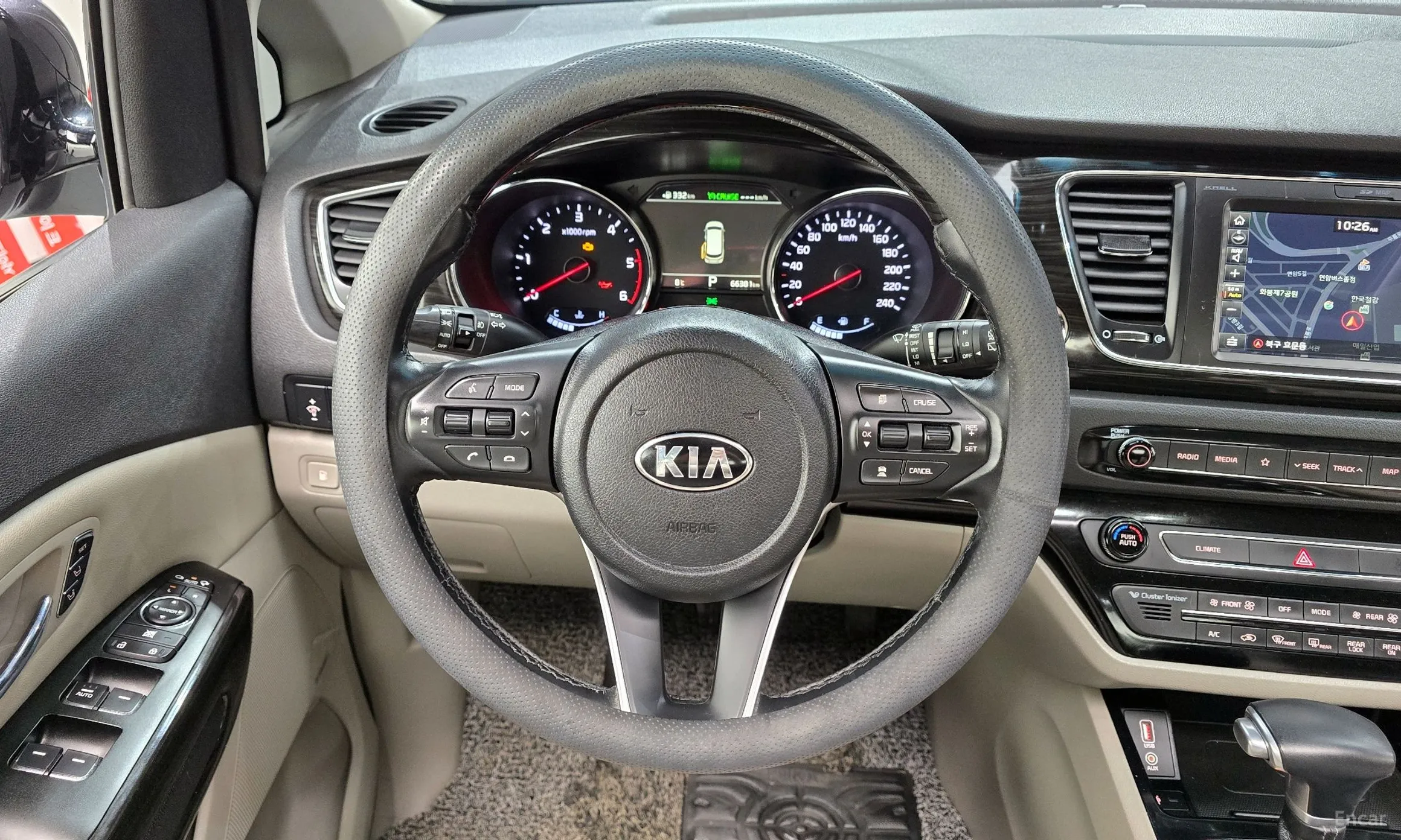 Kia Carnival превью 14