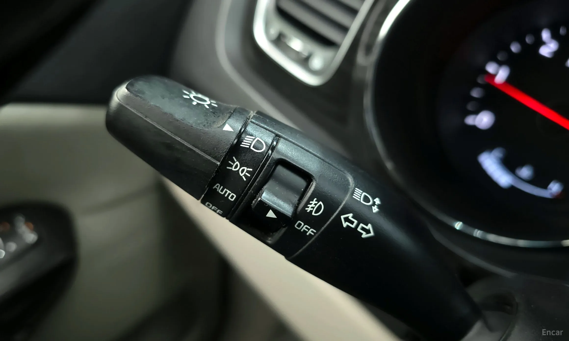 Kia Carnival превью 18