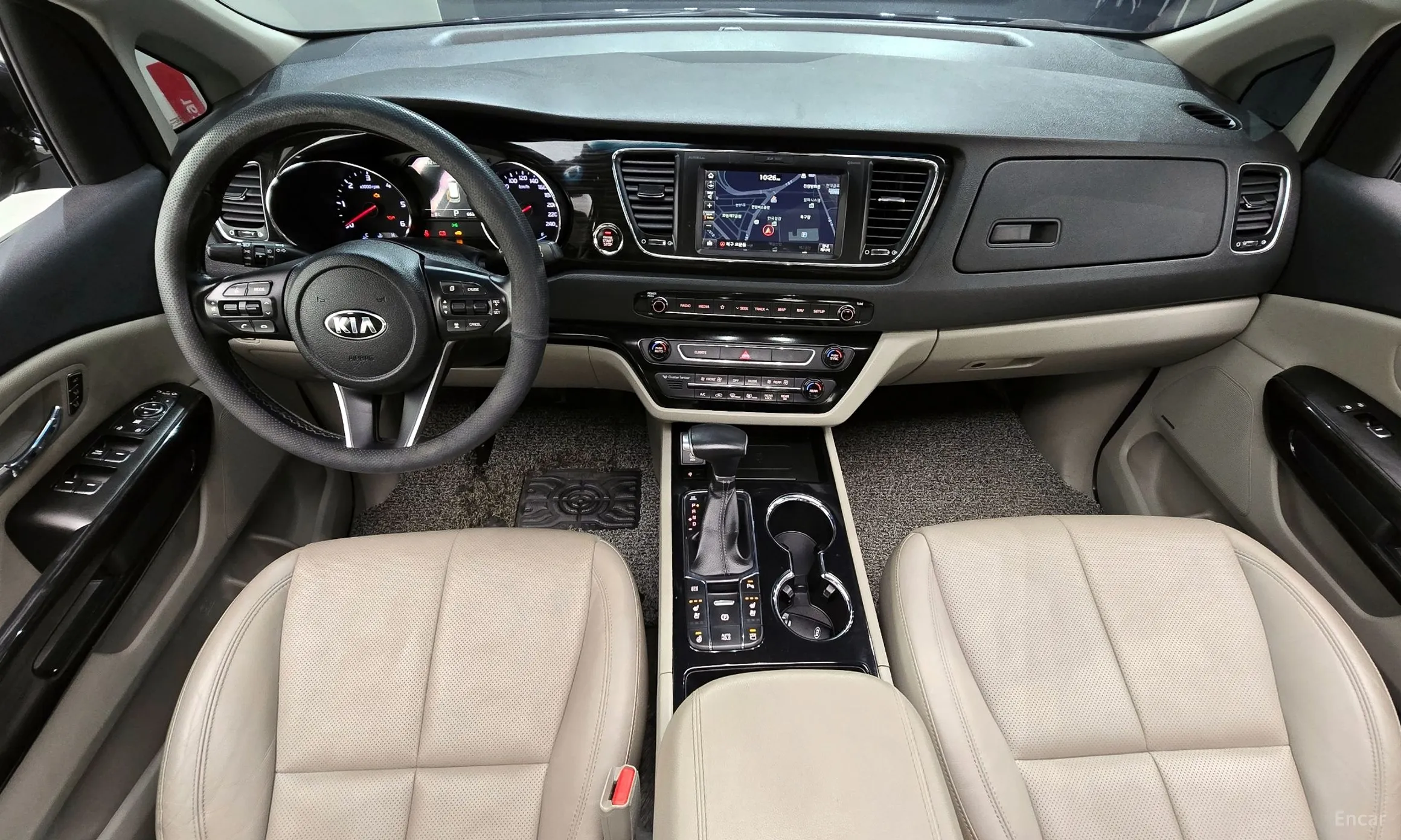 Kia Carnival превью 7