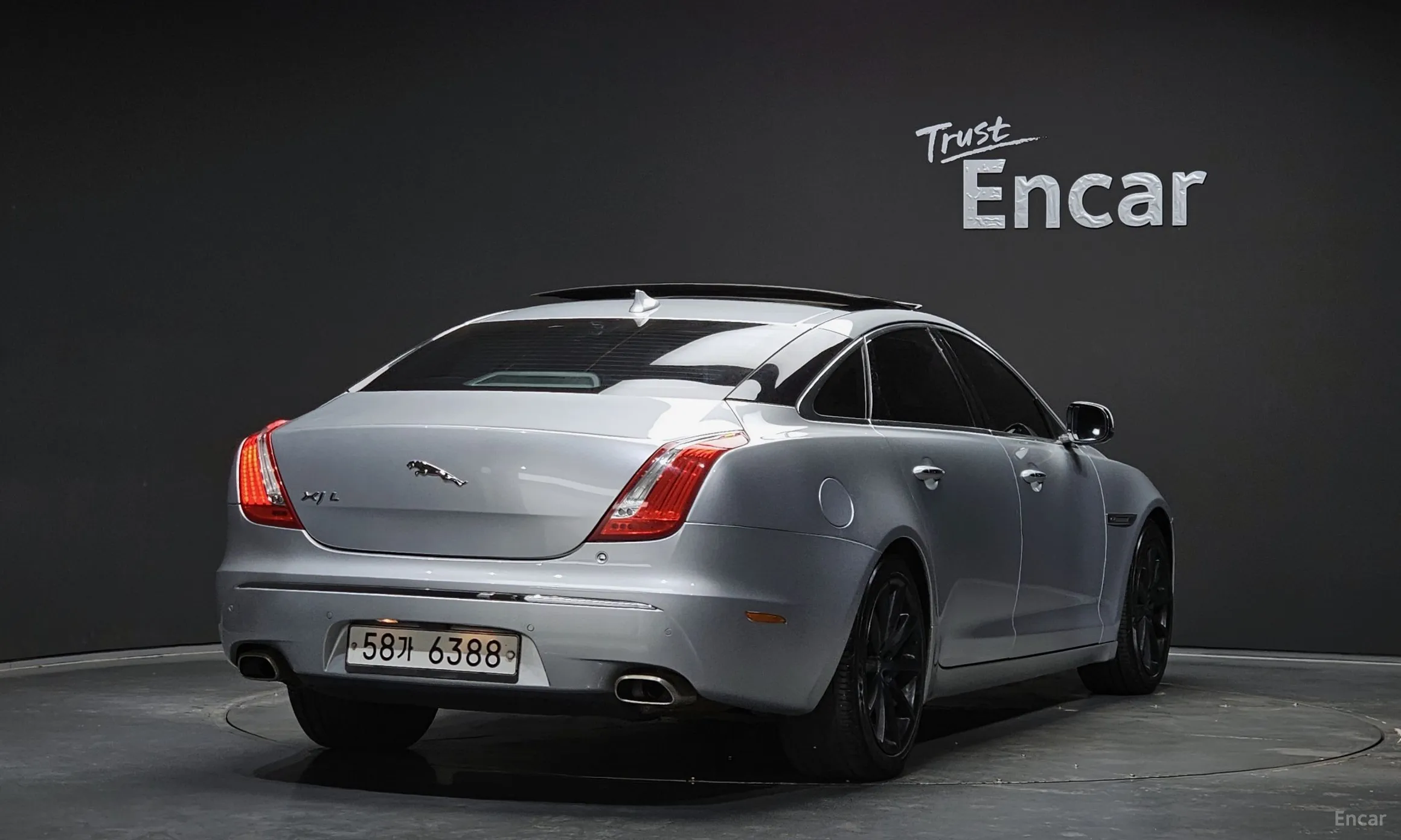 Jaguar All New XJ превью 2