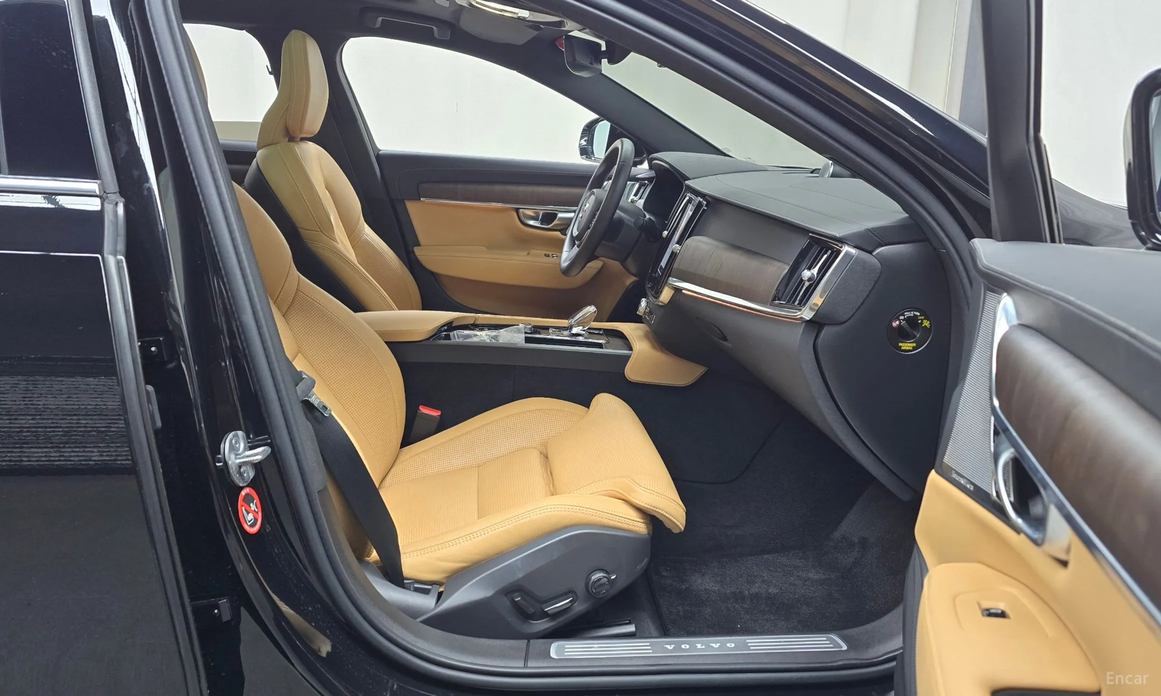 Volvo S90 превью 11
