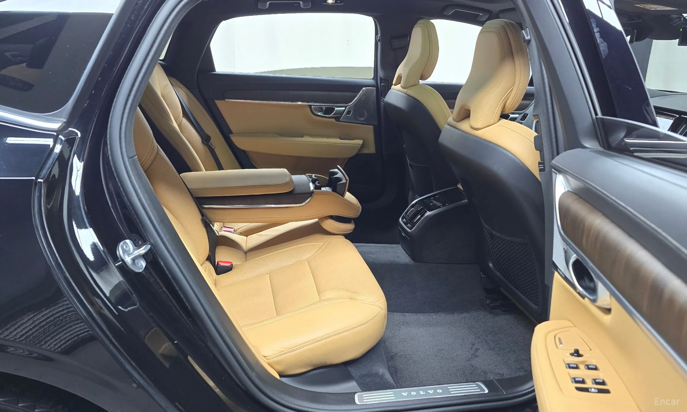 Volvo S90 превью 12