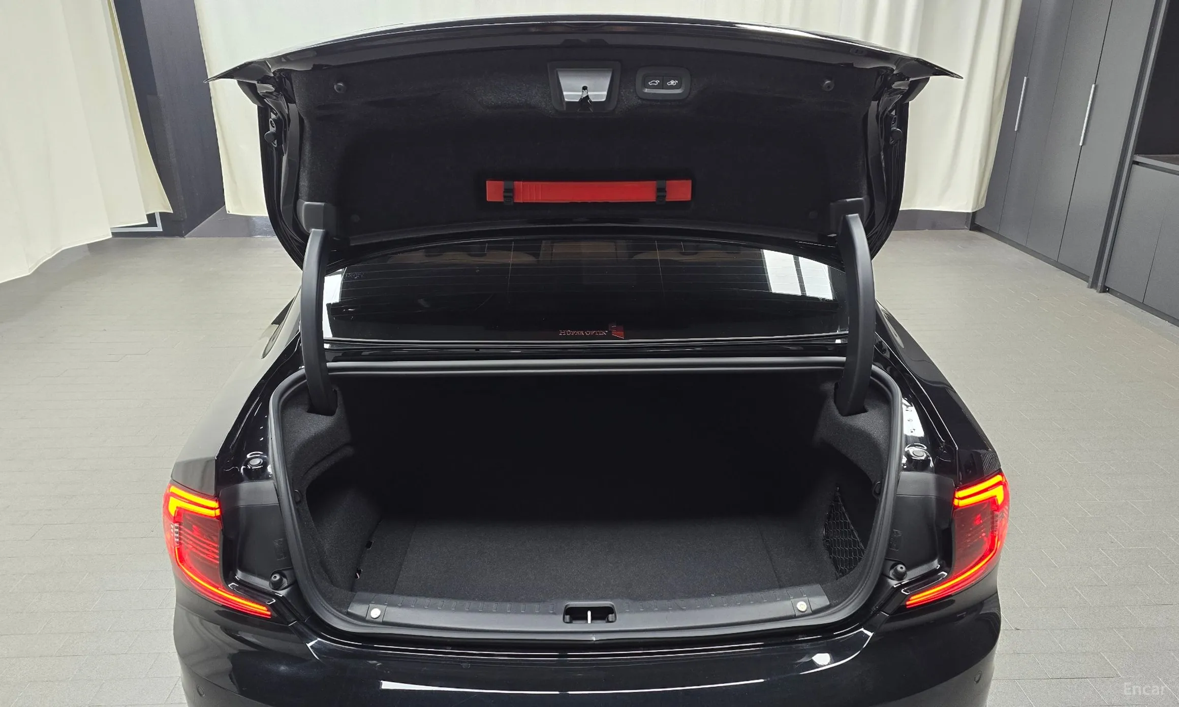 Volvo S90 превью 20
