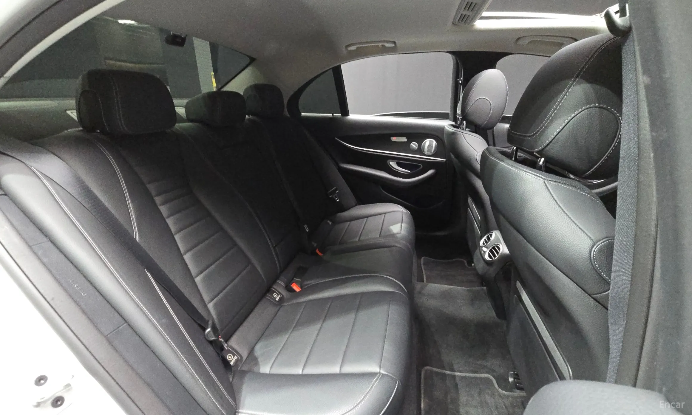 Mercedes Benz E-Class W213 превью 12
