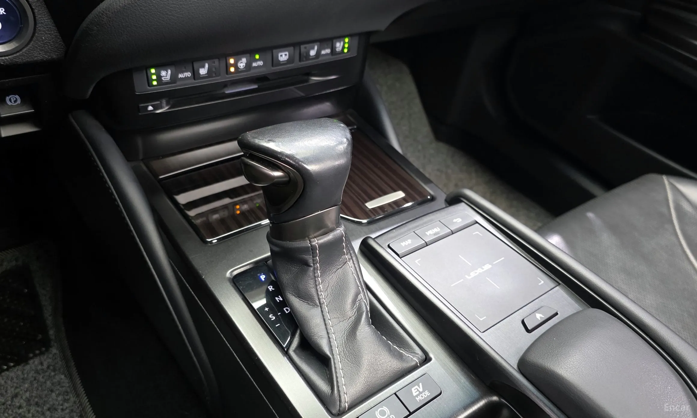 Lexus ES300h 7th Generation превью 9