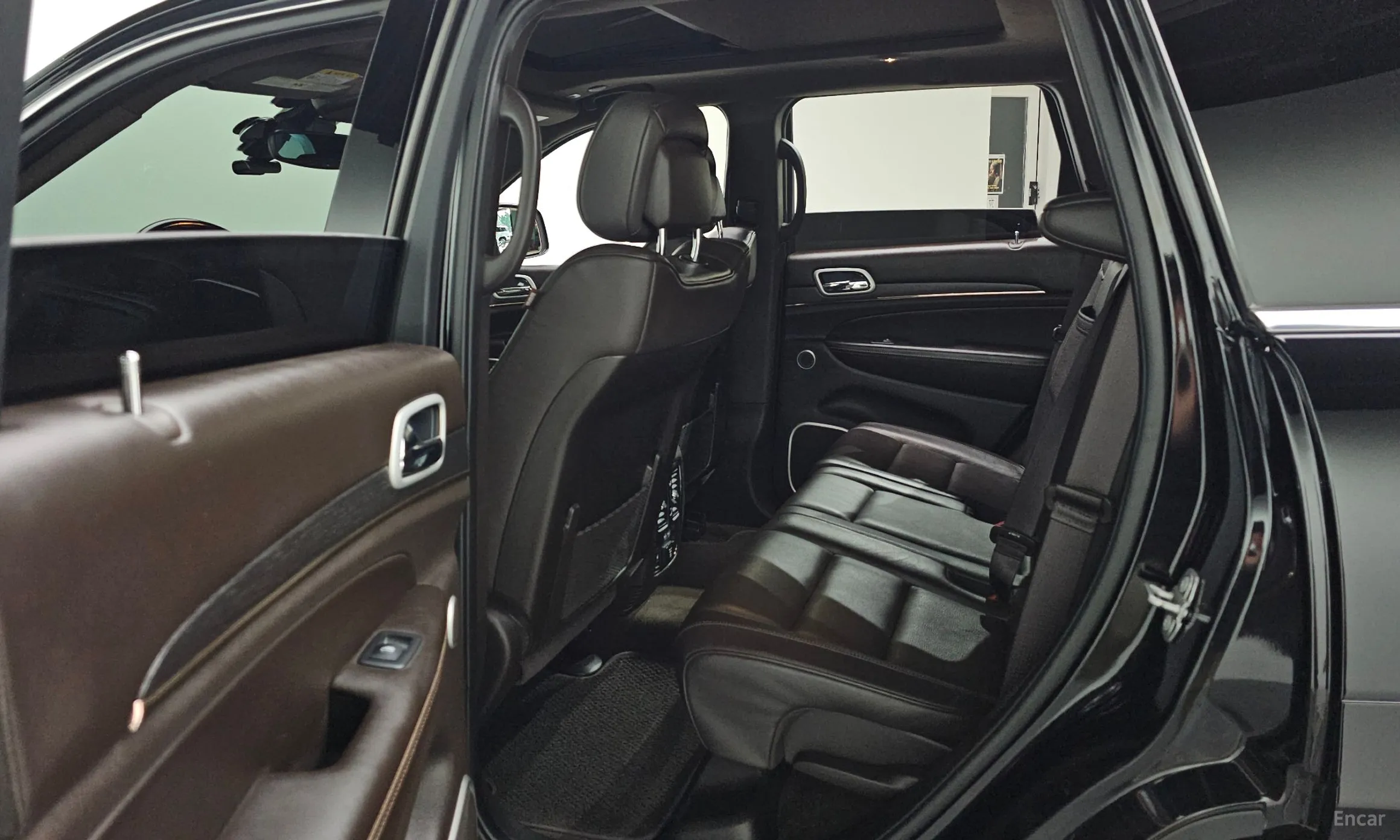Jeep Grand Cherokee превью 13