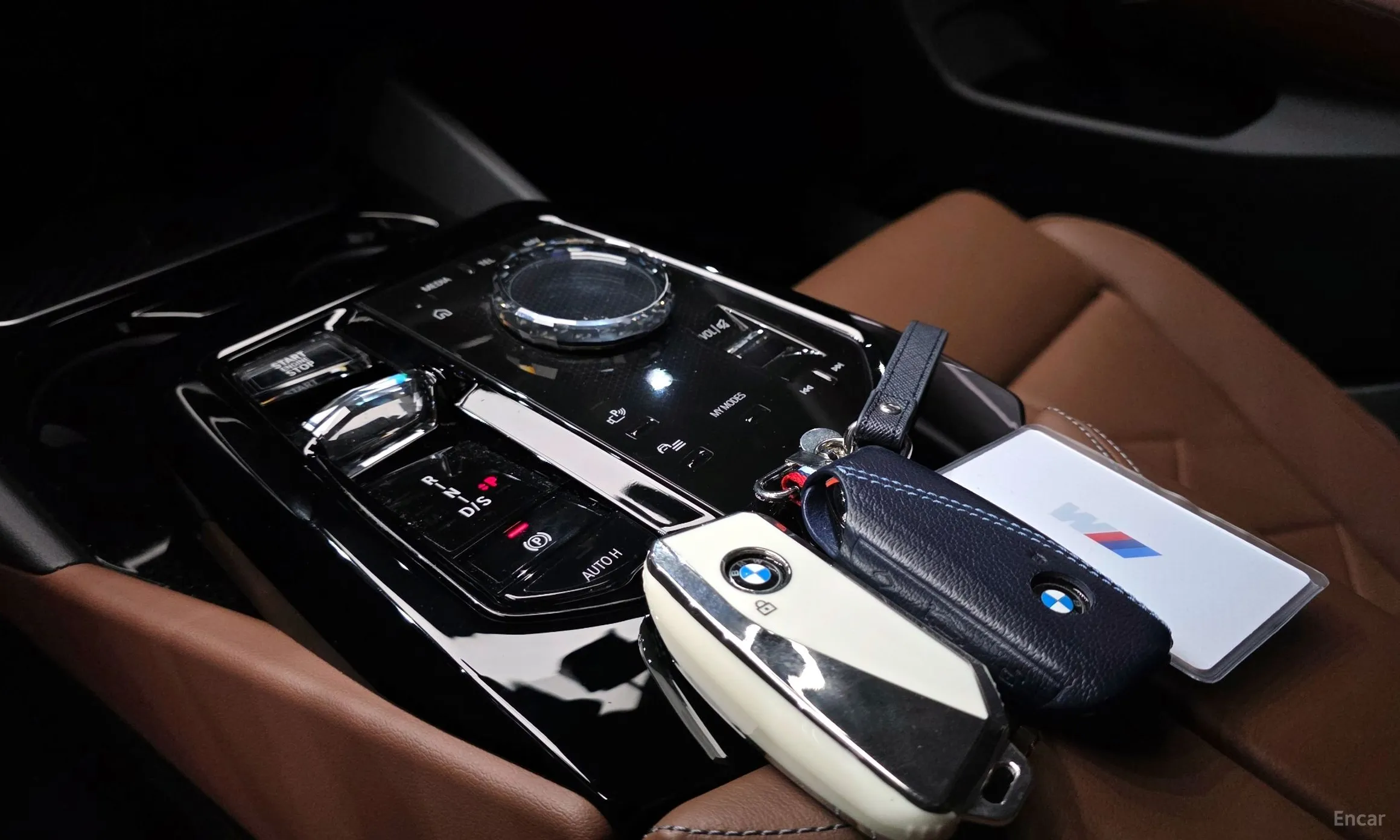 BMW 5 Series (G60) превью 9