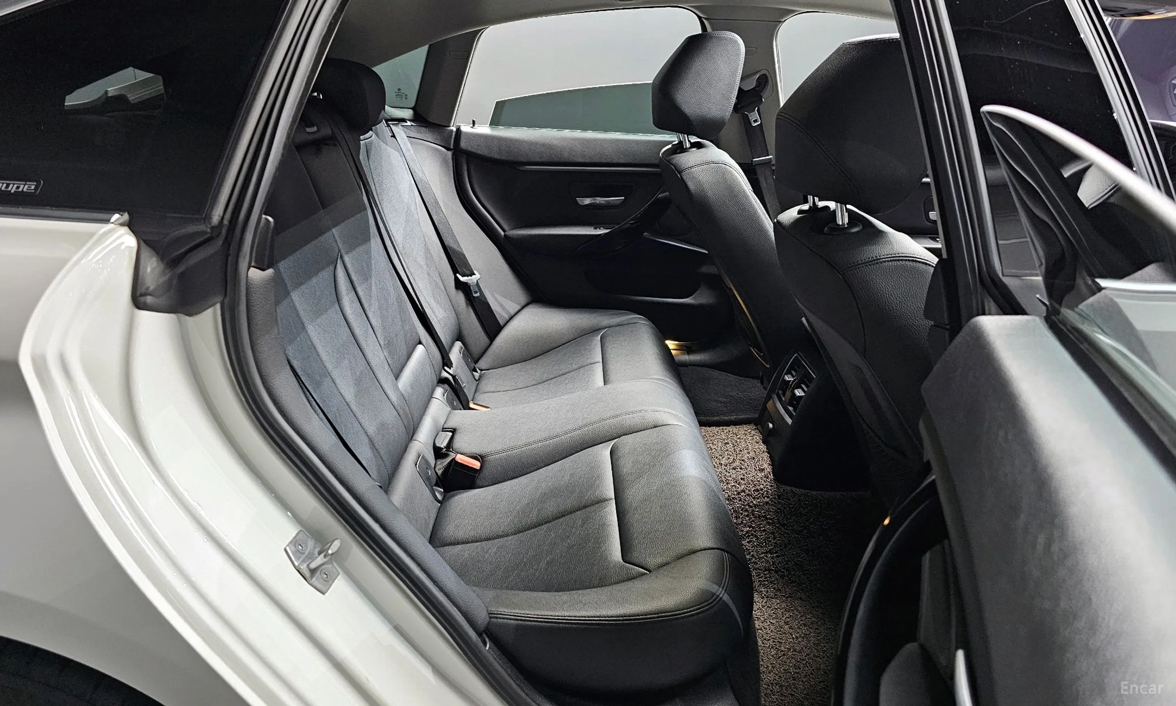 BMW Series 4 (F32) превью 12