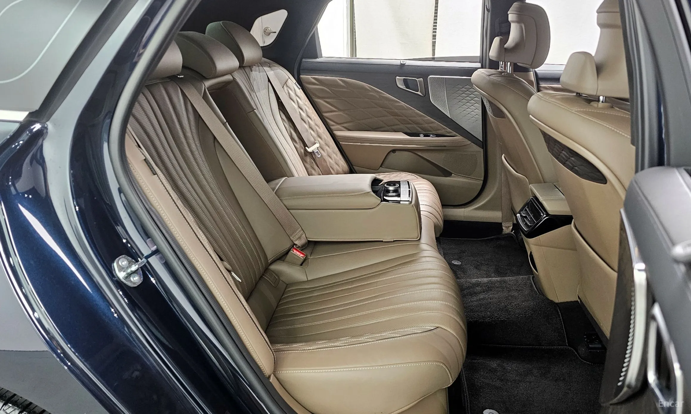 Kia K8 Hybrid превью 13