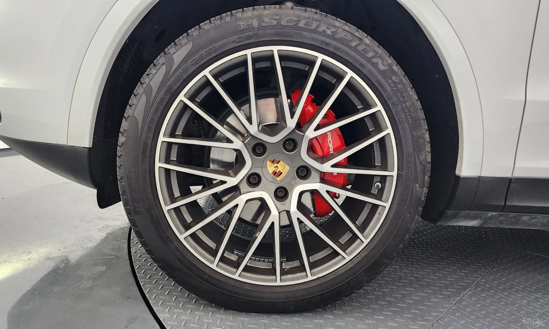 Porsche Cayenne (PO536) превью 5